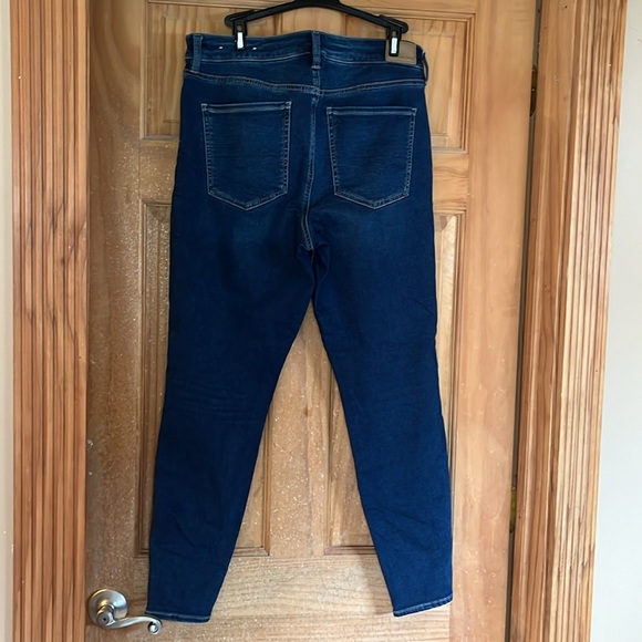 Jeans - Picture 2 of 4